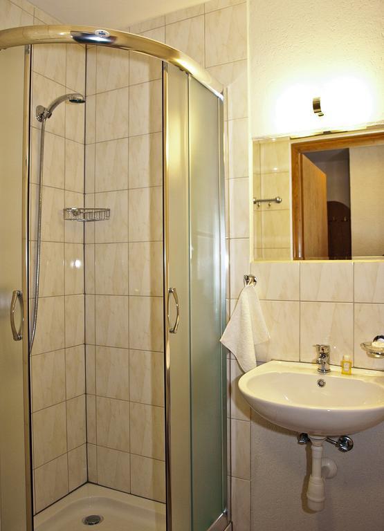 Noclegi Helvet Ustrzyki Dolne Szoba fotó